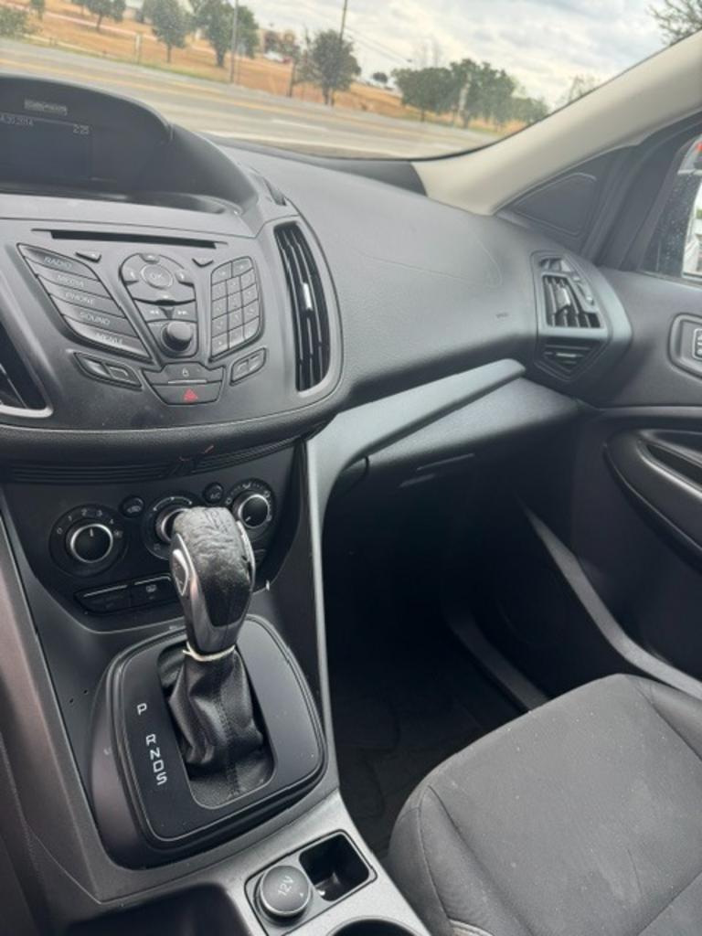 2014 Ford Escape S - Photo 6